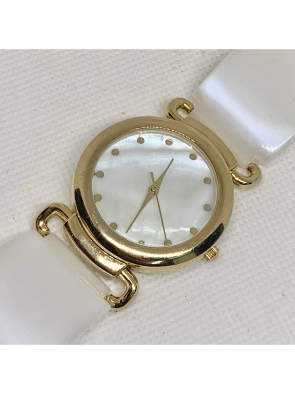 Chico’s gold tone women watch 35mm round case quartz analog mop dial 7” running - Picture 3 of 8